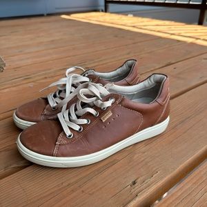 Ecco women’s soft 7 shoes SIZE 37 (6/6.5) COGNAC